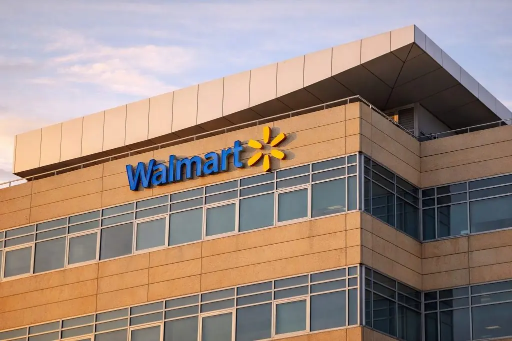 Walmart stock price: CEO share sale, Tigress target hike put WMT in focus before Fed week