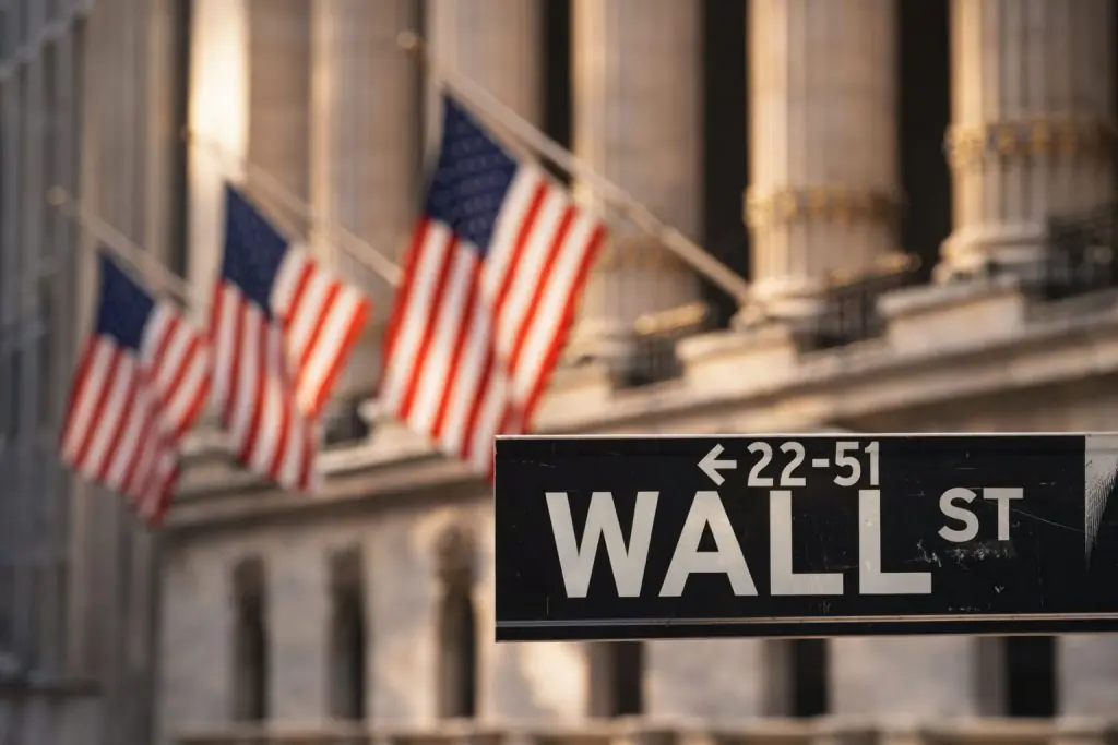 Why JPMorgan stock (JPM) dropped 4% after earnings: Apple Card reserve, rate-cap risk