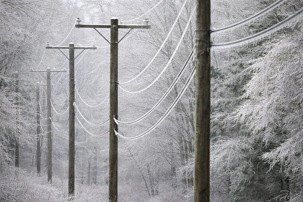 Winter Storm Fern jolts U.S. power prices above $1,800 as PJM outages jump