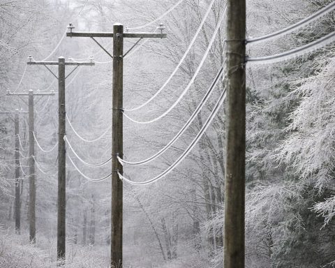 Winter Storm Fern jolts U.S. power prices above $1,800 as PJM outages jump