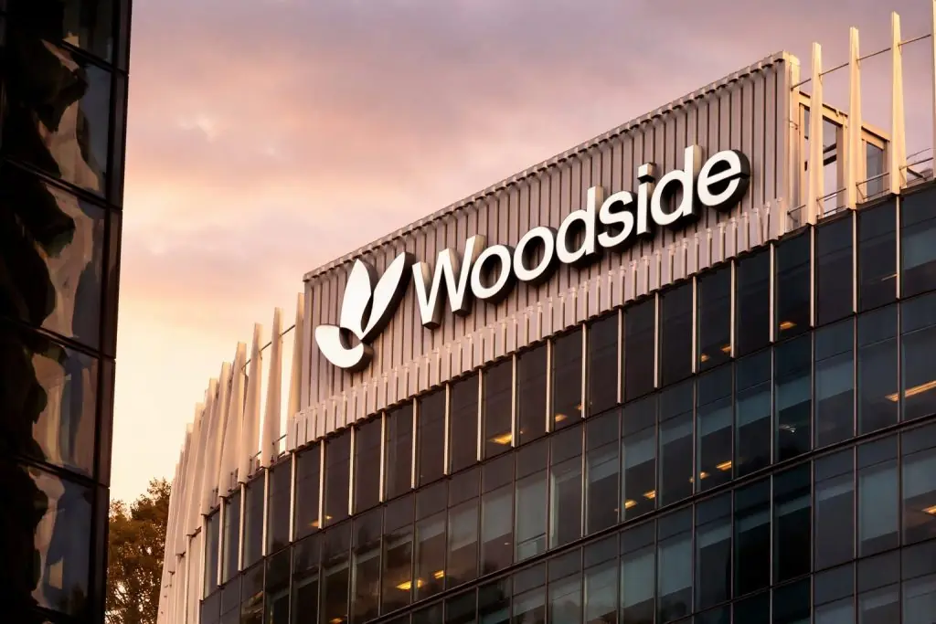 Woodside Energy stock dips after Scarborough LNG milestone — what matters before the next ASX session