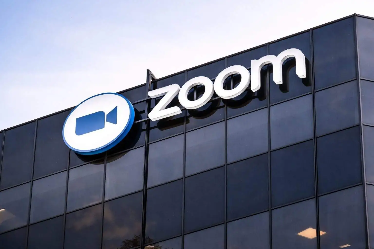 Zoom stock steadies in premarket after 11% jump on billion-dollar Anthropic stake talk
