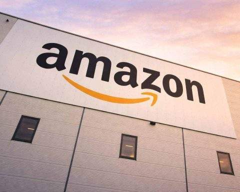 Amazon stock slides on $200 billion AI spending plan — what to know before Monday’s open