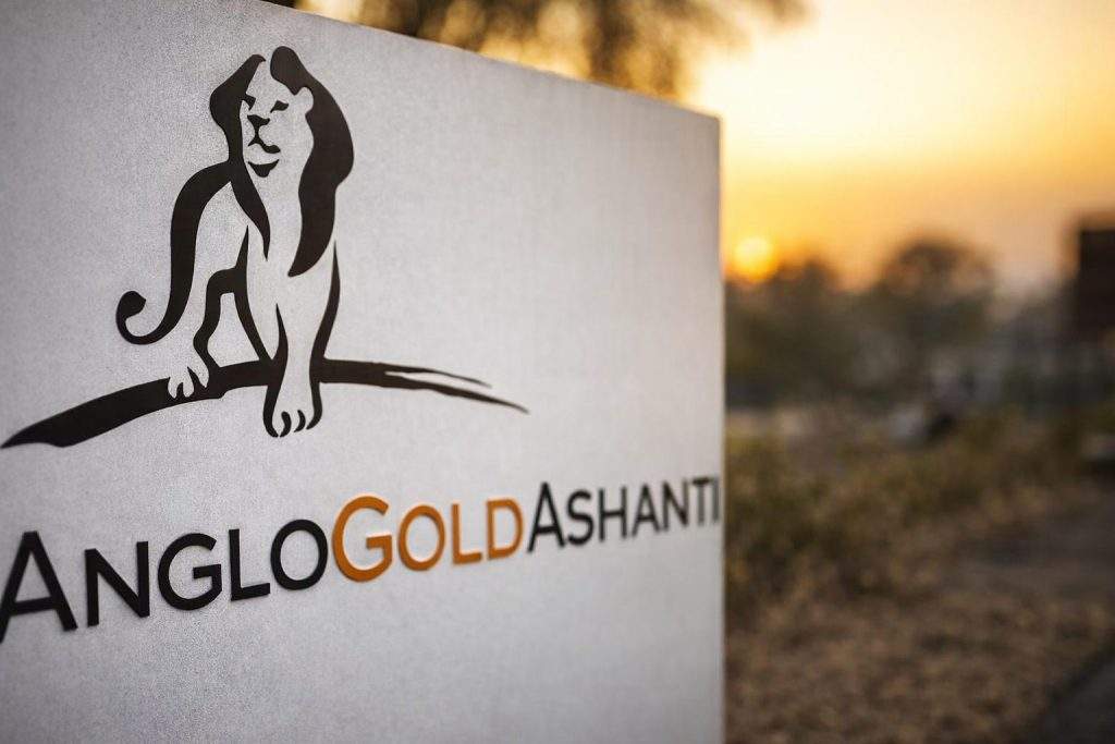 AngloGold Ashanti stock jumps 6% to a fresh high as gold swings and dividend dates come into focus