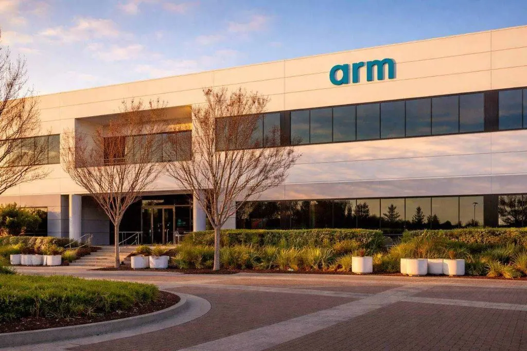 Arm, Caterpillar Stocks Jump as AI Trade Spreads Beyond Nvidia
