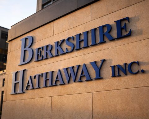 Berkshire Hathaway stock price beats the market into the weekend as Warsh Fed pick, shutdown loom