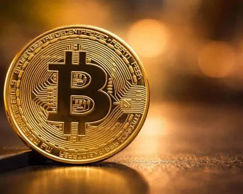 Bitcoin price snaps back above $70,000 after plunge, but options traders stay on guard