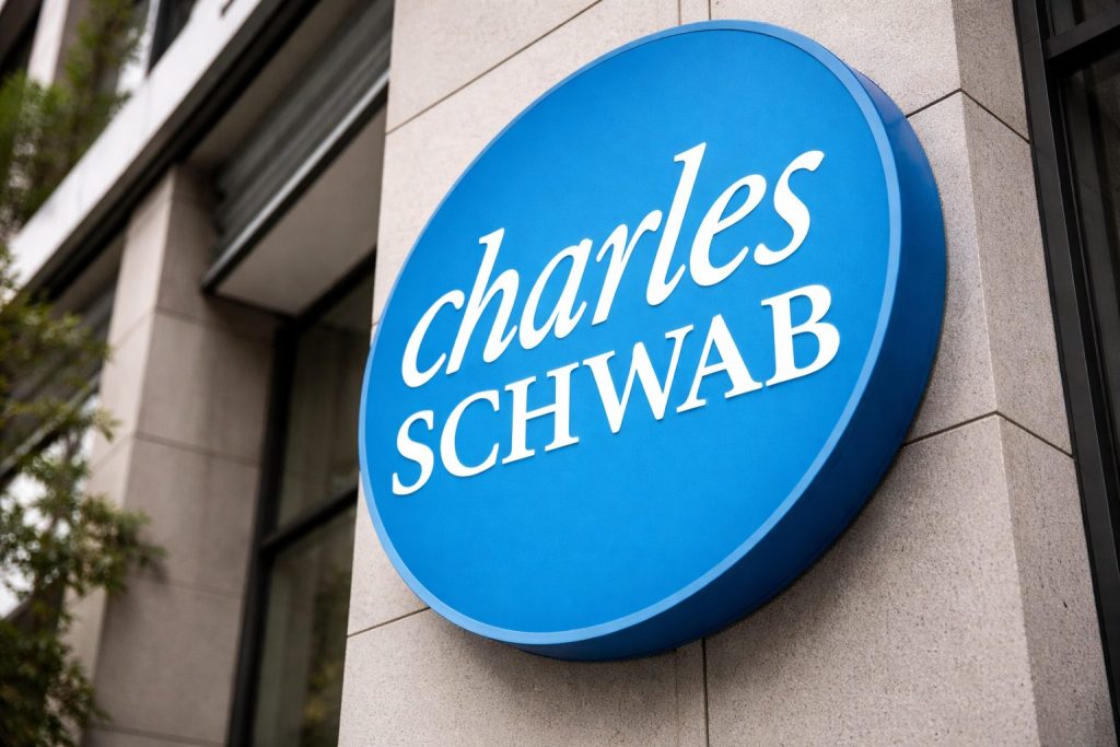 Charles Schwab stock price steadies near $104 as SCHW heads into a rate-driven week