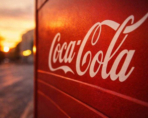 Coca-Cola stock climbs toward $80 as KO rebounds after earnings outlook — what to watch next