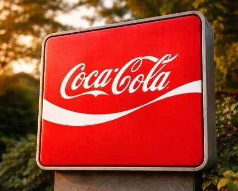 Coca-Cola stock price hits a fresh 52-week high as PepsiCo price cuts sharpen focus on demand
