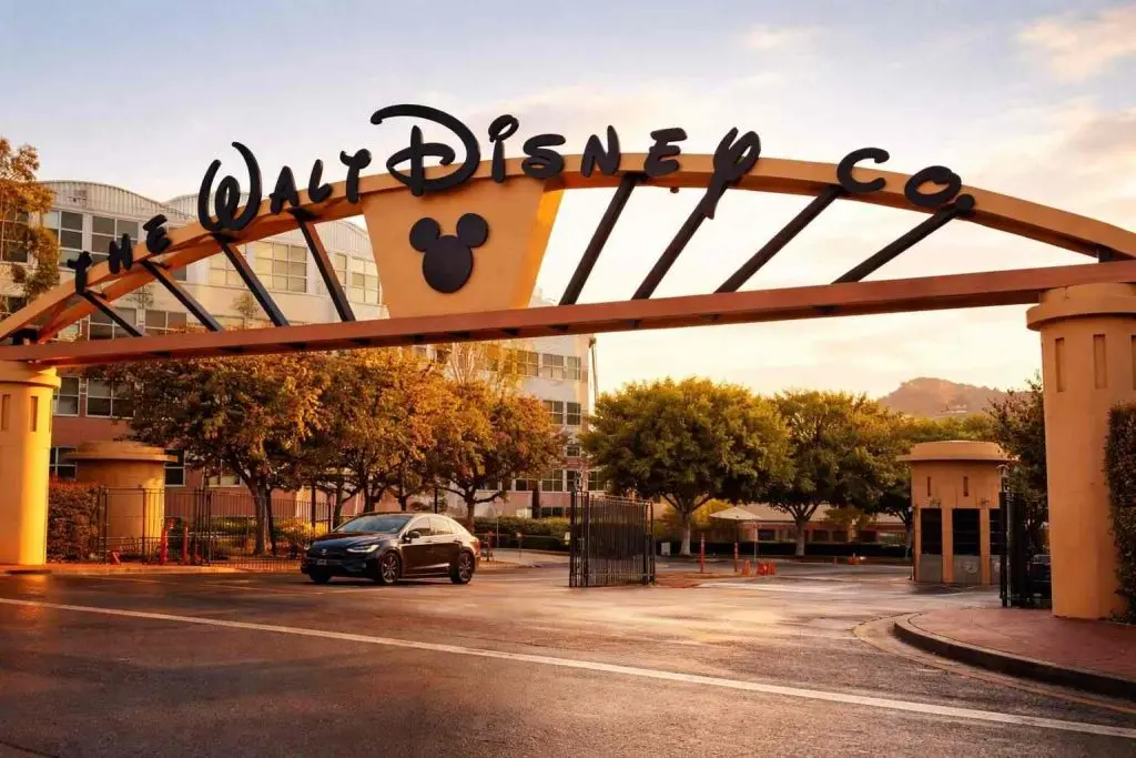 Disney stock price rebounds to $105 ahead of holiday week as $4 billion bond sale details emerge