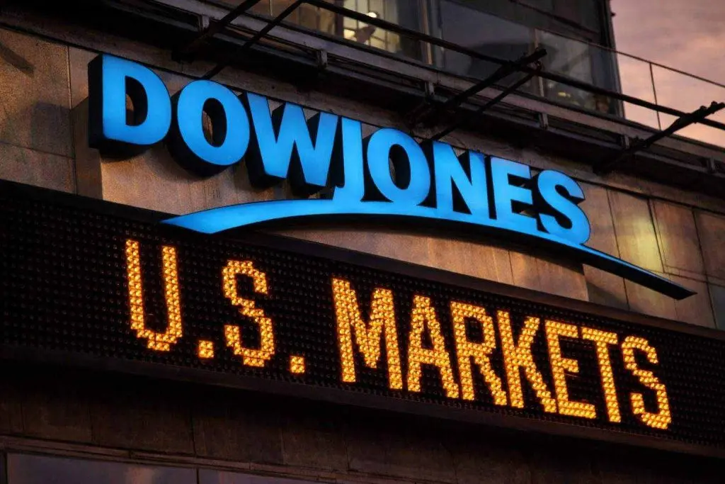 Dow Jones jumps nearly 700 points after tech rout — but AI spending fears still bite