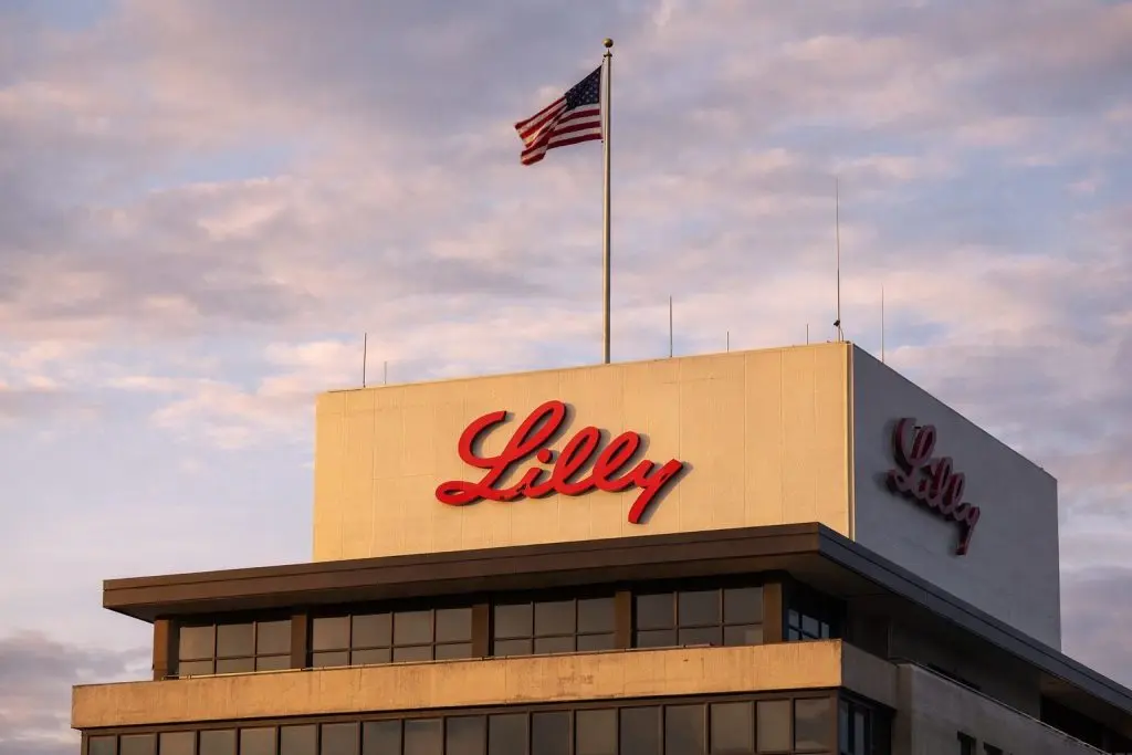 Eli Lilly stock price rebounds above $1,050 — what traders are watching next