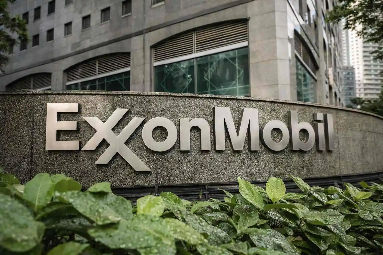 Exxon Mobil stock jumps after hours as oil spikes; Guyana FPSO deal and analyst calls in focus