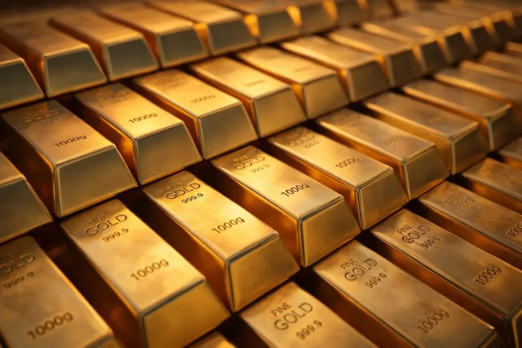 Gold price hits a three-week high as Trump tariff uncertainty revives safe-haven bids