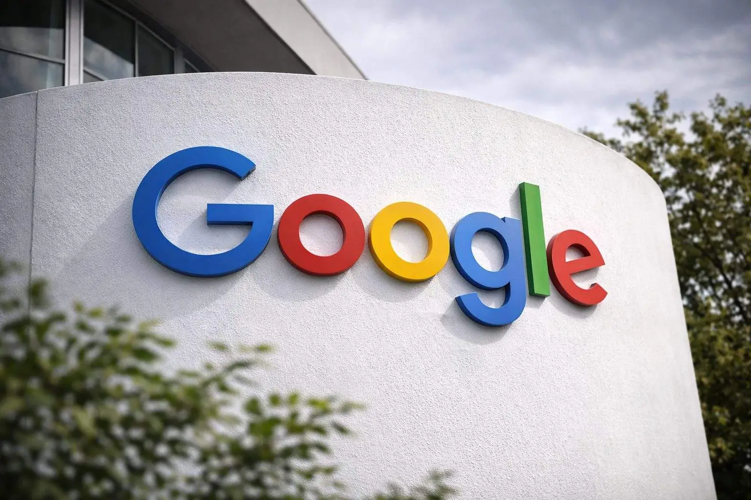 Google’s $185B AI spending plan spooks Nasdaq as software stocks slide again