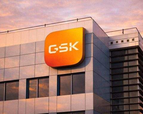 GSK share price drops in early London trade as Arexvy China filing and insider sales set the tone