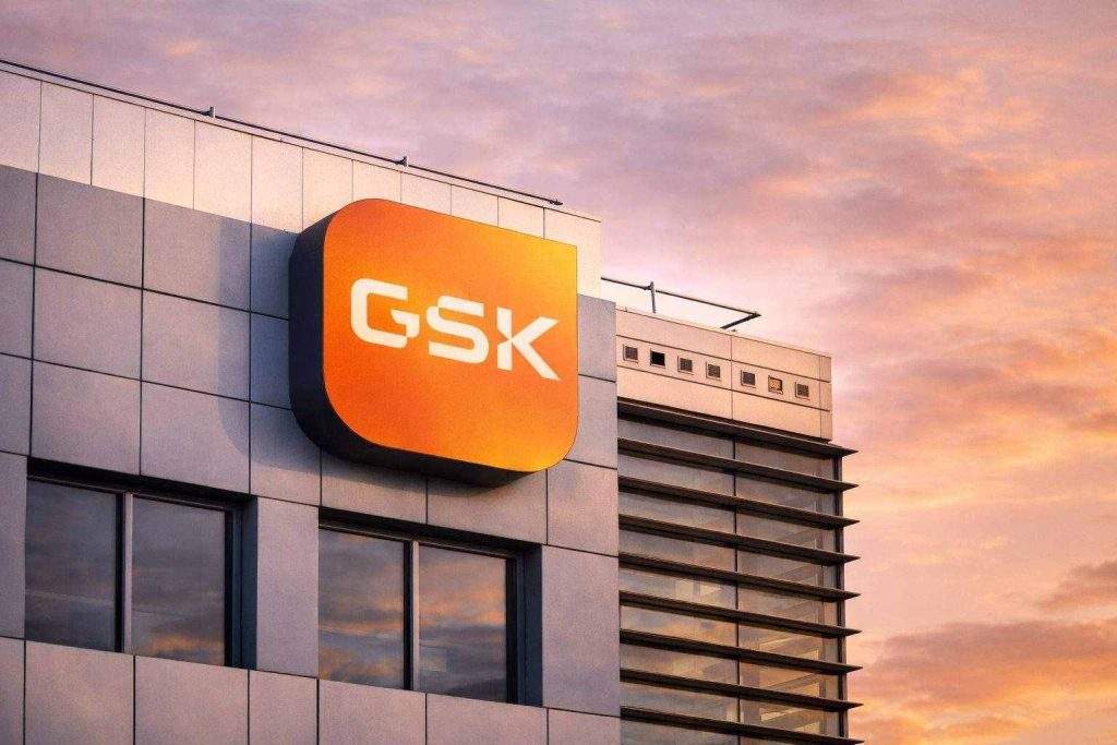 GSK share price hovers near a 52-week high as COPD approval, U.S. drug discounts come into view