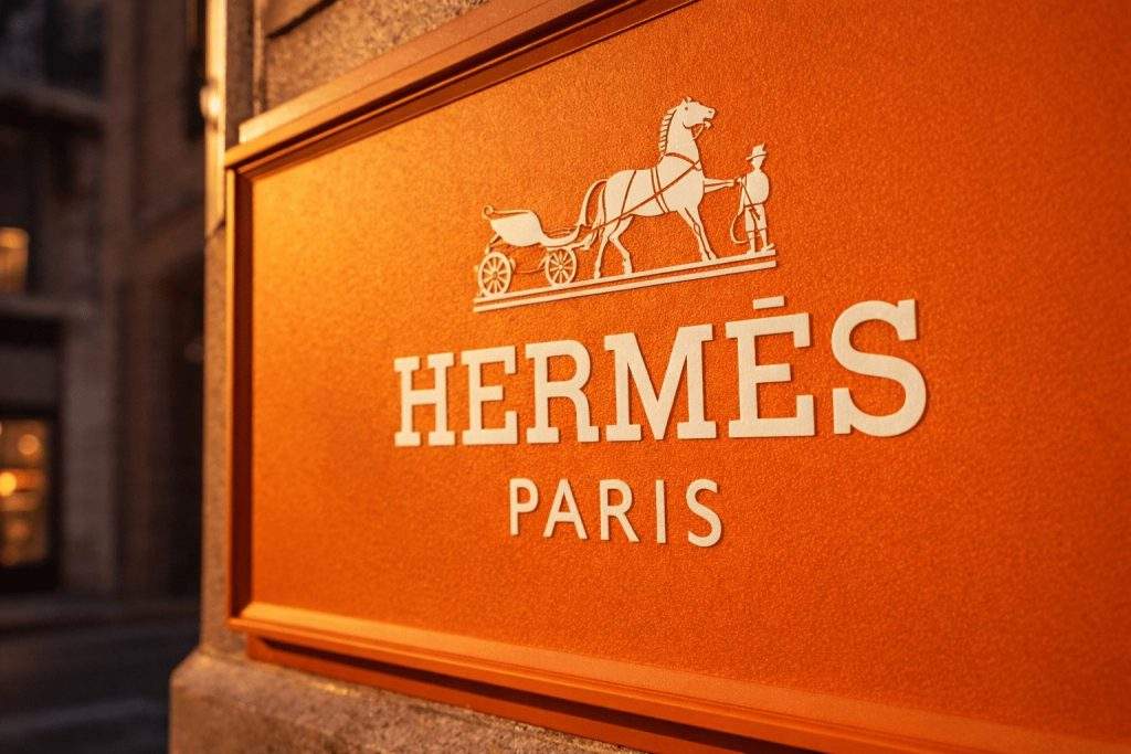 Hermes stock price holds near €2,055 as results near — what to watch before Monday