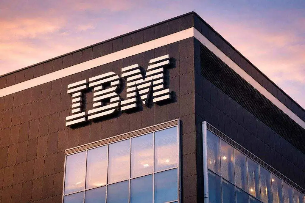 IBM stock jumps 3% into the weekend — what to watch before Monday’s open