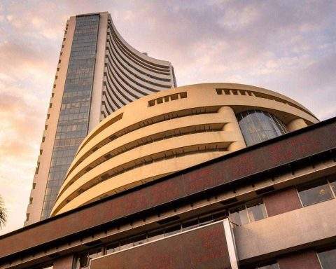 India Stock Market Today: Nifty 50 Closes Below 23,900, Sensex Slides 1.7% as Oil Volatility Hits Banks