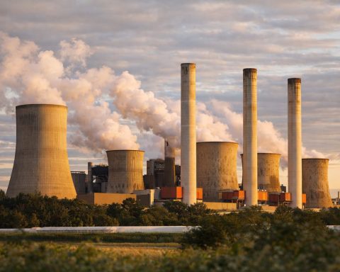 Industrial stocks brace for a big week after XLI slips; ISM, jobs data in play