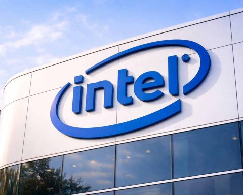 Intel (INTC) gets $50 price target as Daiwa Capital Markets lifts outlook and CEO talks GPUs