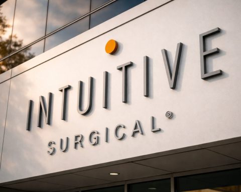 Intuitive Surgical stock slips into the weekend: ISRG traders eye insider sale, tariffs, and what comes next