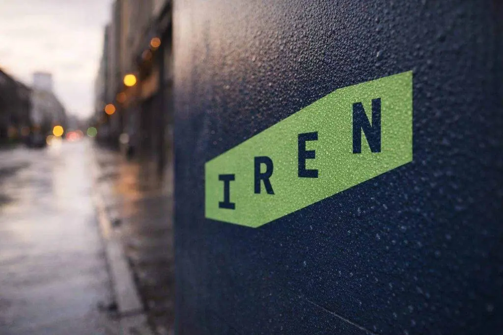 IREN stock price jumps after-hours as analysts flag “new deals” after bruising earnings drop