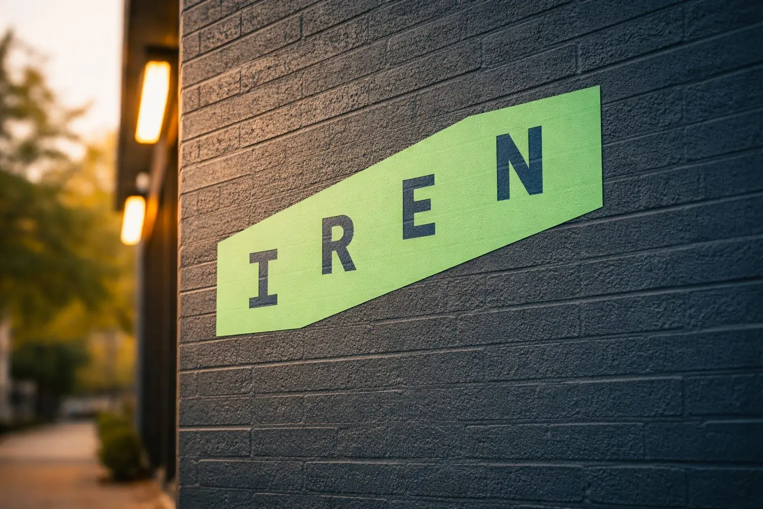 IREN stock price whipsaws after Q2 miss as Microsoft GPU financing takes center stage