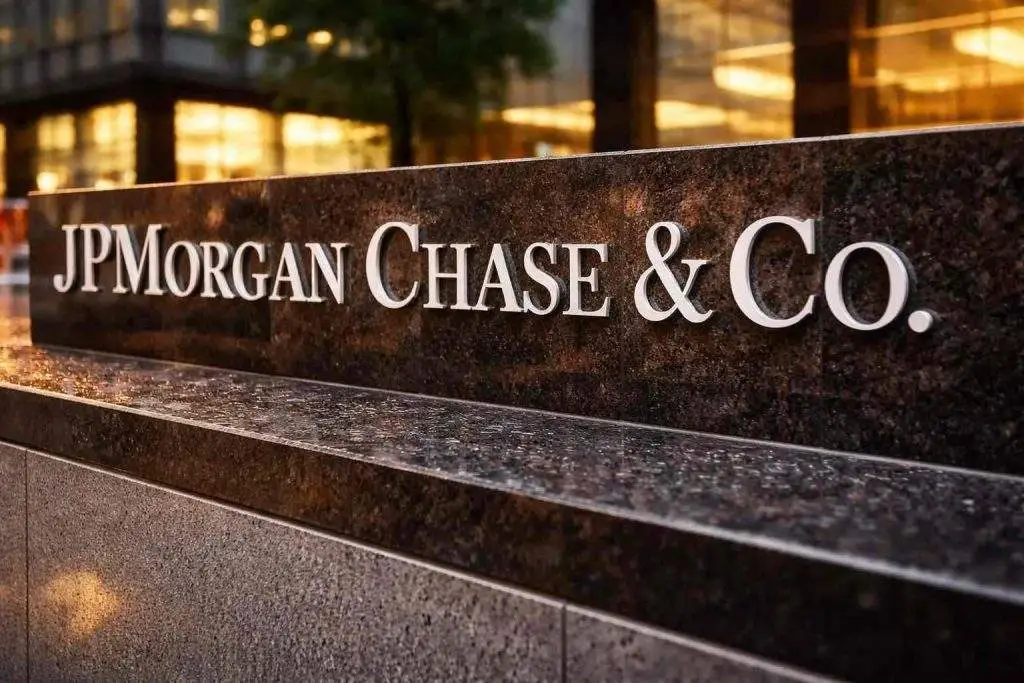 JPMorgan stock price steady after cash-sweep lawsuit ruling — what investors watch next