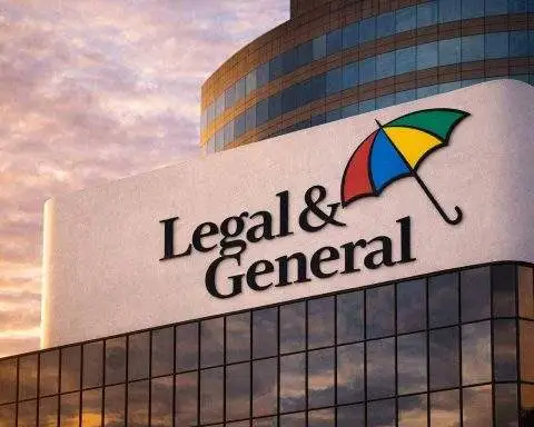 Legal & General share price slips as AI disruption worries keep UK insurers on edge