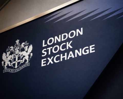 LSEG share price extends AI-driven slide as investors brace for BoE, earnings