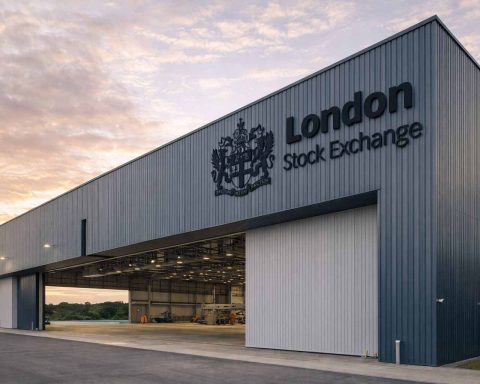 LSEG share price extends AI-driven slide as investors brace for BoE, earnings