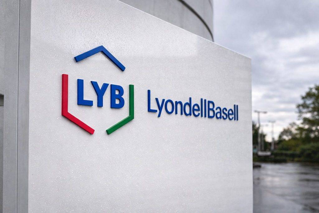 LyondellBasell stock jumps as RBC lifts target — what LYB investors are watching next