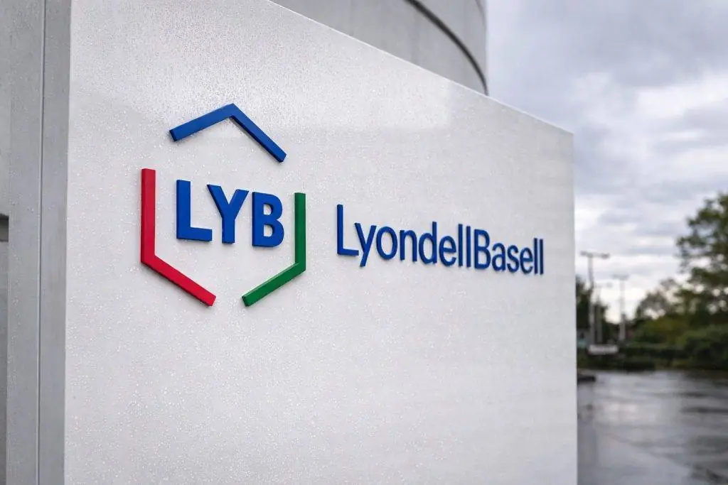 LyondellBasell stock jumps as RBC lifts target — what LYB investors are watching next