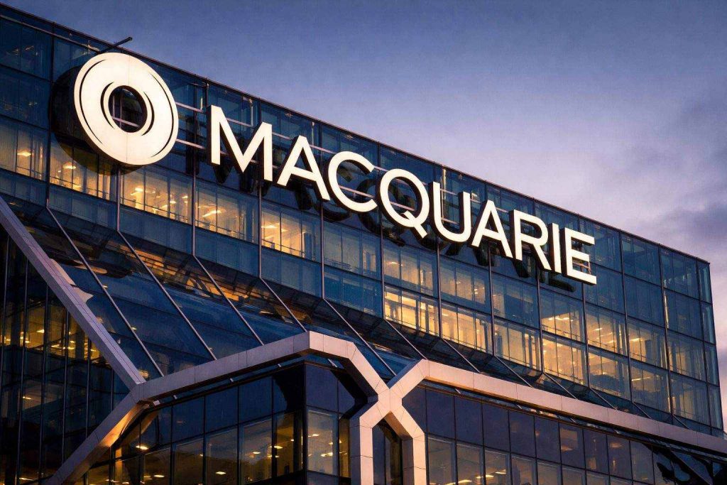 Macquarie share price rises as ASX hits fresh highs; new filings flag big stakes