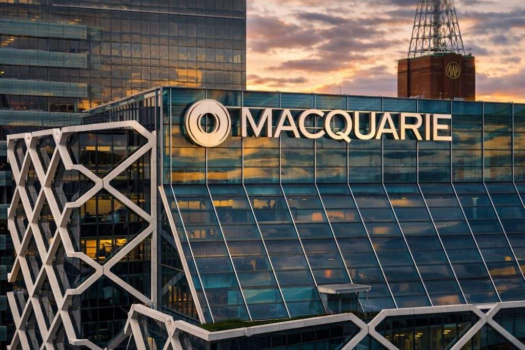 Macquarie share price slides after A$1.25bn Tier 2 notes deal as markets turn cautious