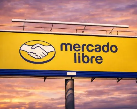 MercadoLibre stock set for a rough open after profit miss and margin squeeze hits MELI