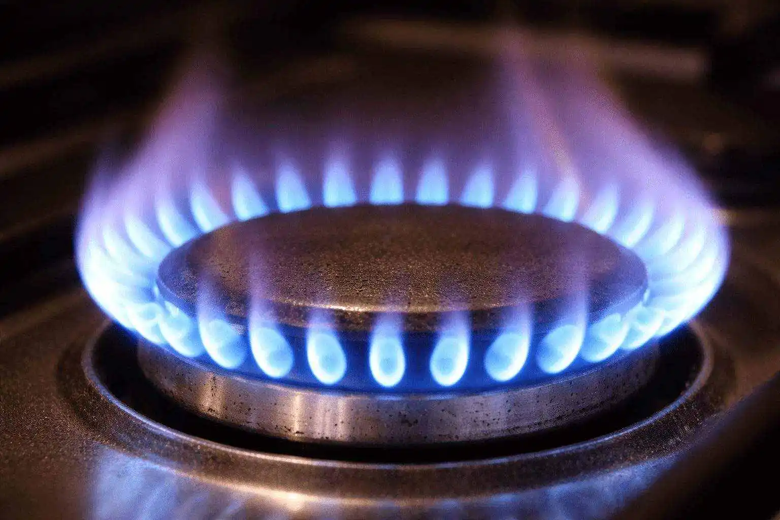 Natural gas price slips again as warm U.S. forecasts linger; EIA storage report looms