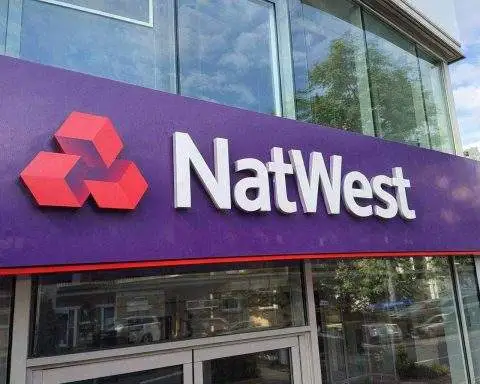NatWest profit beats forecasts, lifts targets and rolls out £750m buyback — while NWG shares cling to 600p