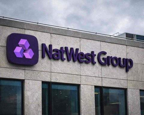 NatWest share price nudges higher after profit jump, new targets and buyback plan