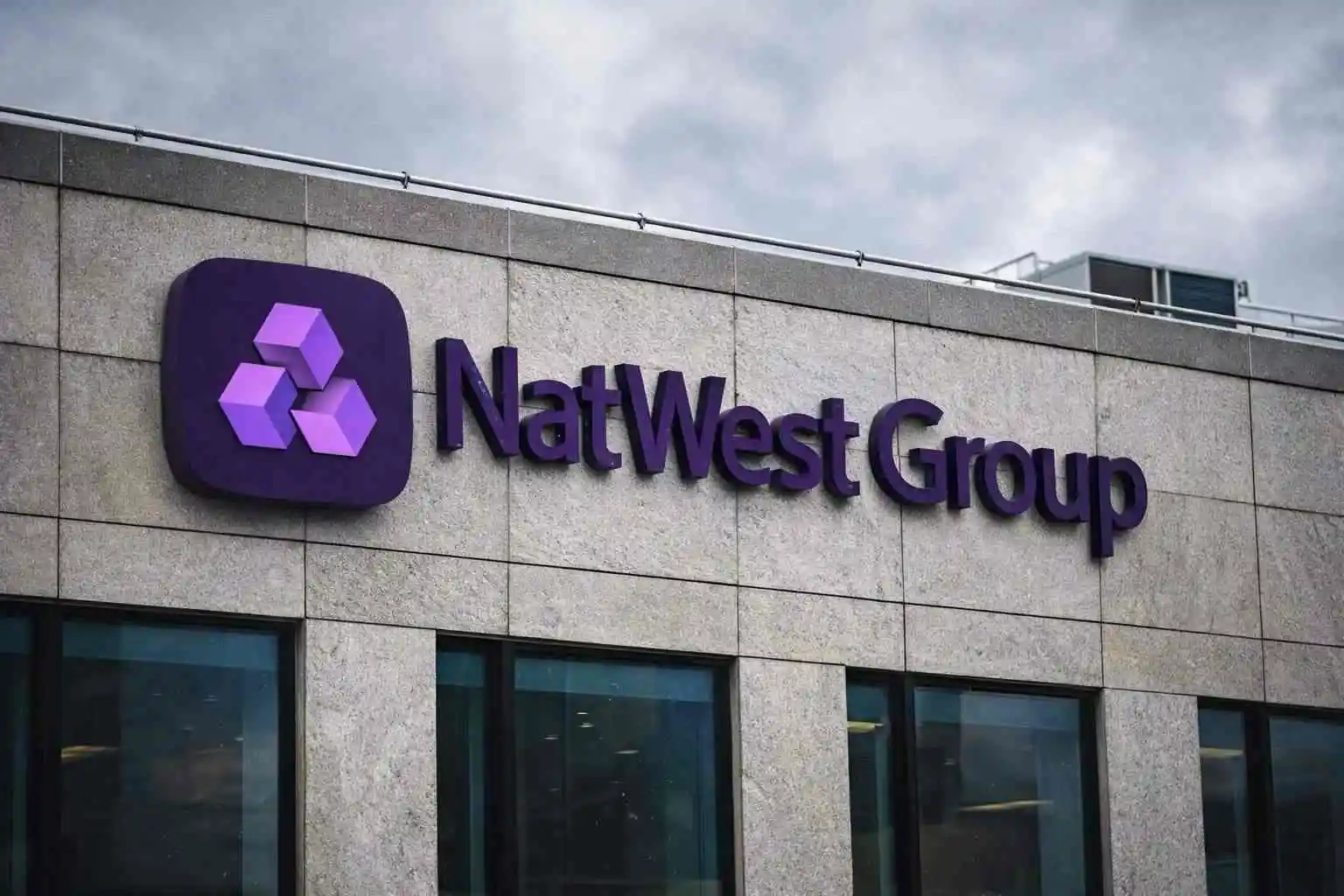 NatWest share price nudges higher after profit jump, new targets and buyback plan