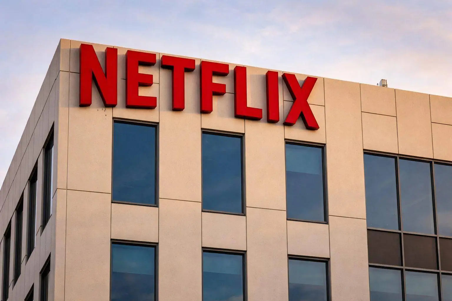 Netflix Stock Slips as Warner Bros March Vote Looms on $82.7 Billion Deal