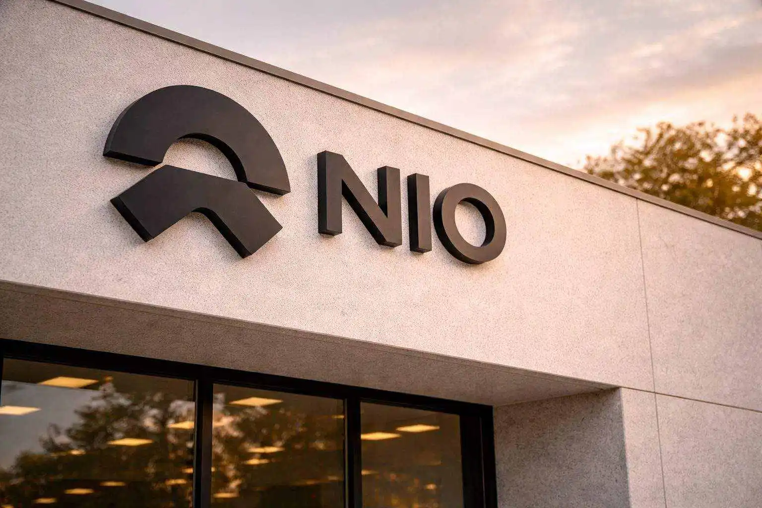 NIO stock slips premarket as China orders record recall over screen blackout risk