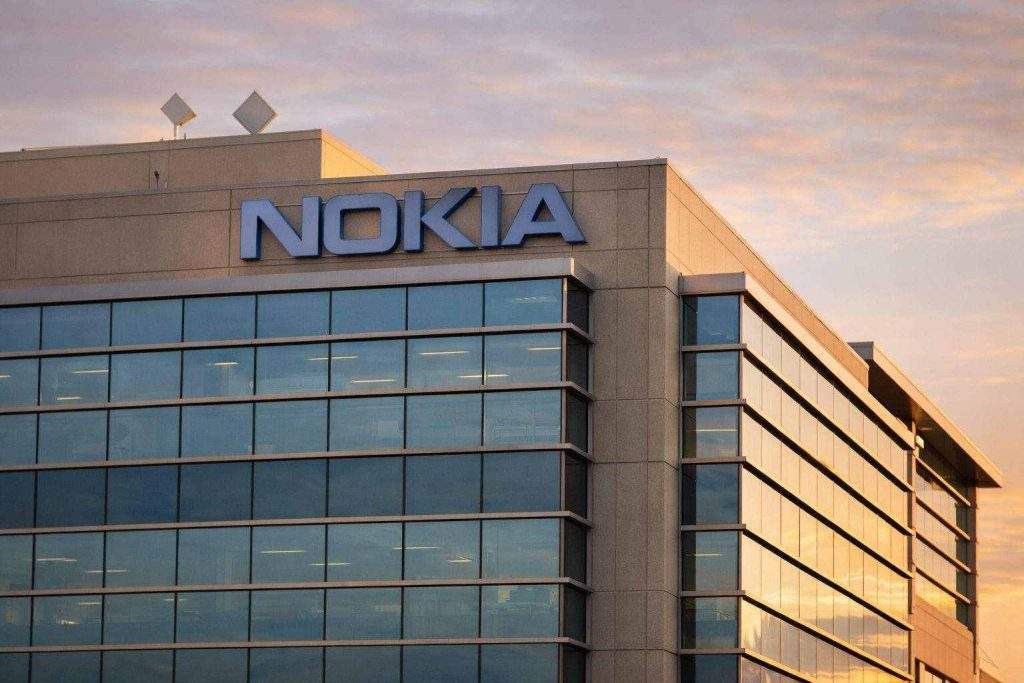 Nokia stock holds near $7.60 before the bell as AWS-backed 5G Core SaaS lands first live customer
