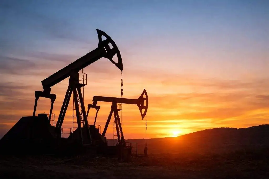 Oil prices slide more than 1% as U.S.-Iran Oman talks ease supply fears; Brent, WTI retreat