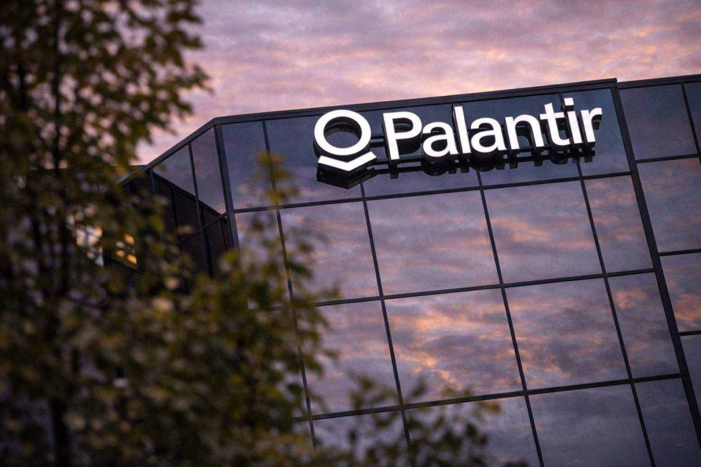 Palantir stock holds near $136 before the bell as AI jitters and U.S. data week loom