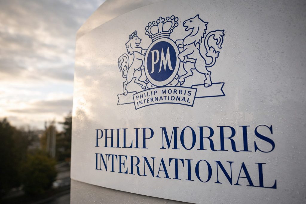 Philip Morris stock price: PM closes higher into weekend with Feb. 6 earnings ahead