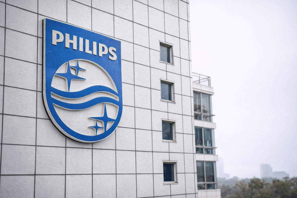 Philips share price jumps 11% after outlook lifts margins — what PHIA investors watch next